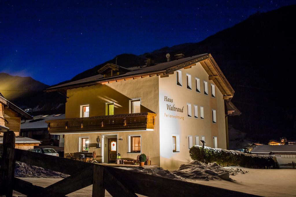 Apartmán Haus Waltraud Neustift im Stubaital Pokoj fotografie