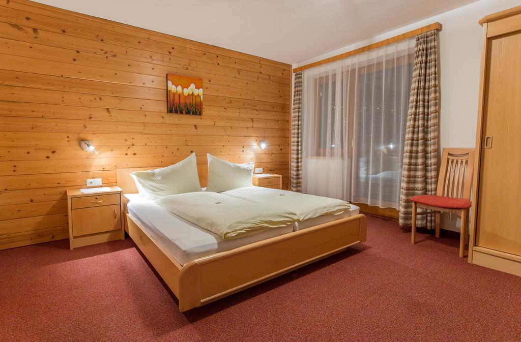 Apartmán Haus Waltraud Neustift im Stubaital Pokoj fotografie